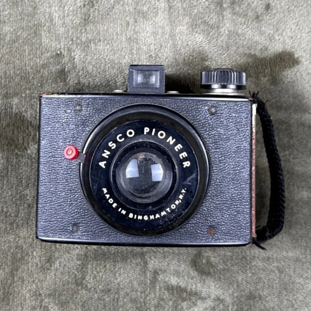 Vintage Ansco Pioneer 620 Roll Film Box Camera Black Made in USA Binghamton NY‎